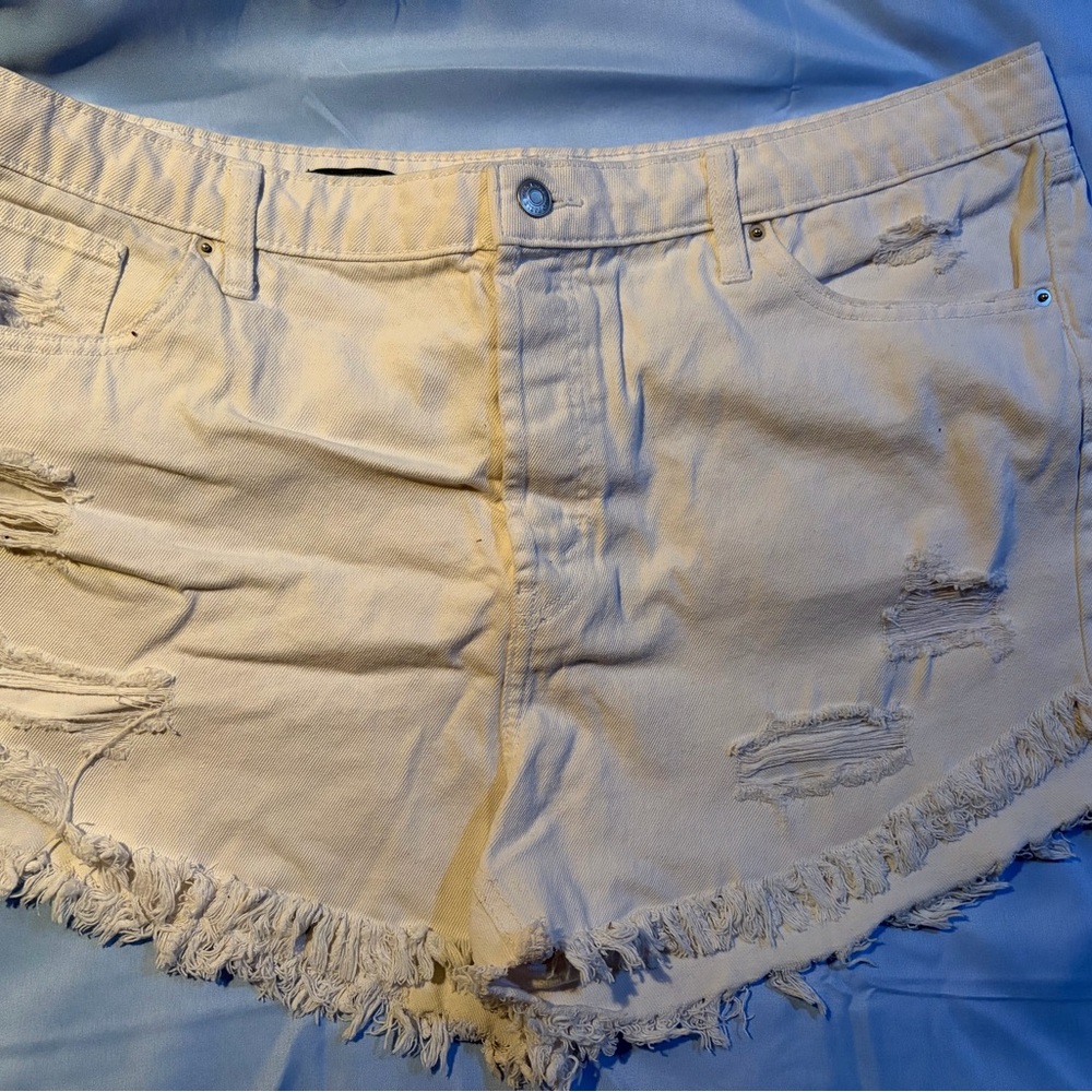 Wild Fable White Distressed Women Shorts